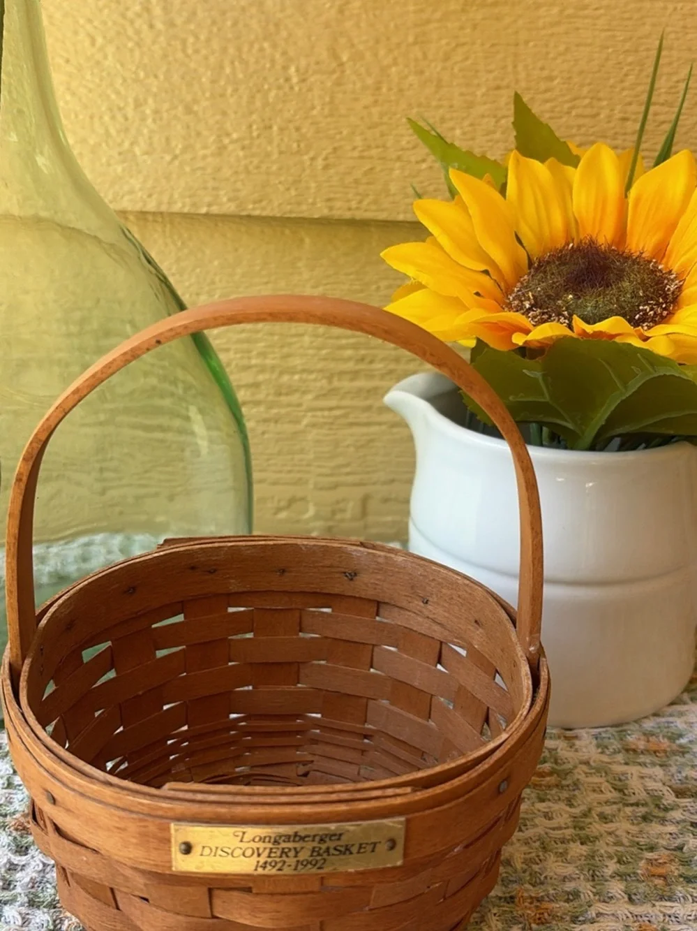 Longaberger Brown Woven Discovery Basket with Handle